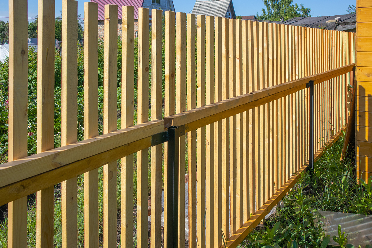 New picket fence installed in Wembley New picket fence installed in Wembley